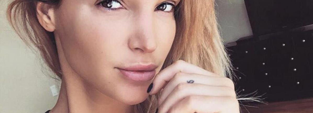 Zimány Linda fürdőruhában Zimány Linda tökéletes teste fürdőruhában