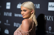 Kylie Jenner kislánya Nézd meg, hogy milyen különleges neve lett Kylie Jenner kislányának!