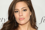Ashley Graham fotói Nézd meg te is Ashley Graham legújabb fotóit!