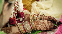 Varázslatos minták a nyárra: a hennafestés Varázslatos minták a nyárra: a hennafestés