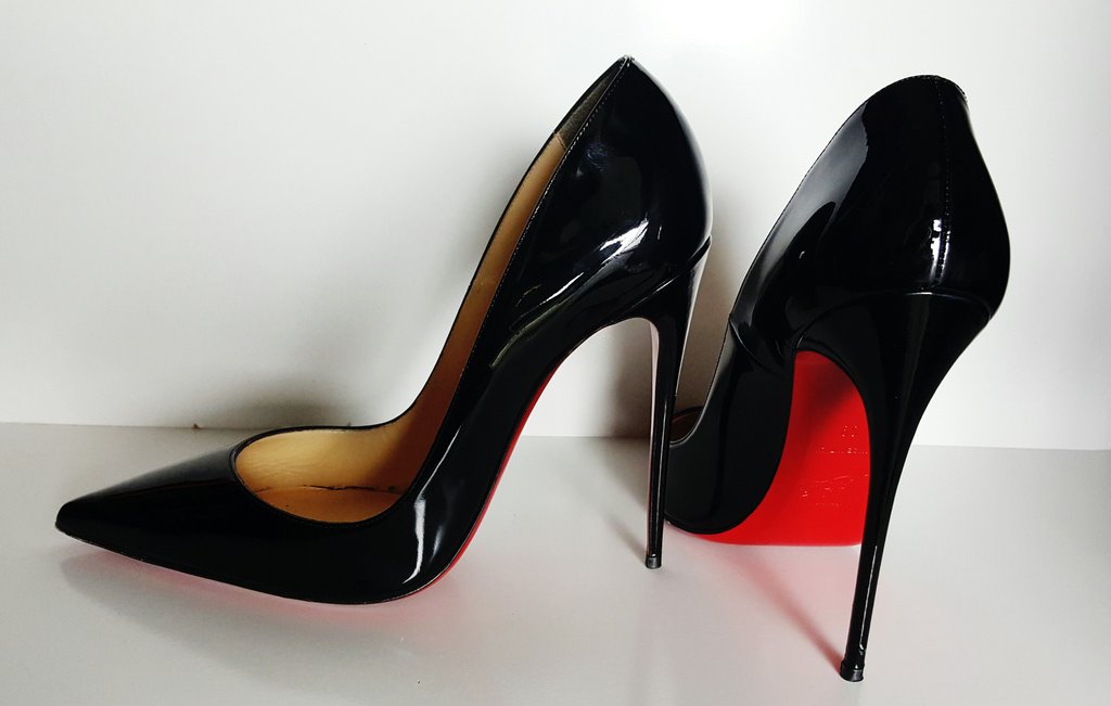 Туфли черные на черных подошве. Туфли Christian louboutin so Kate. Лодочки Кристиан лабутен. Туфли Christian louboutin каблук 16 см. Christian louboutin черные туфли с красной.